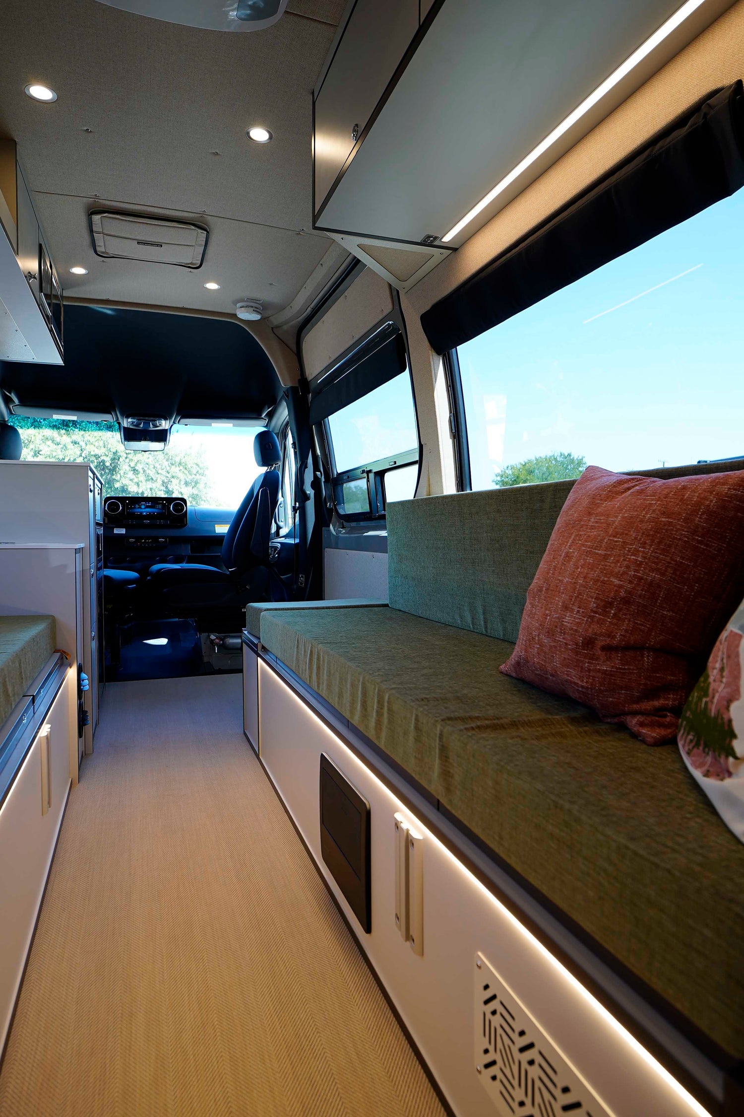 2025 Outside Van Parks Ranger