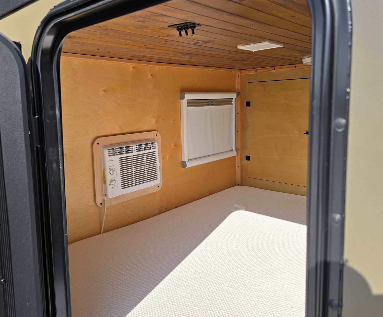 2025 Pike 1902 - Preowned