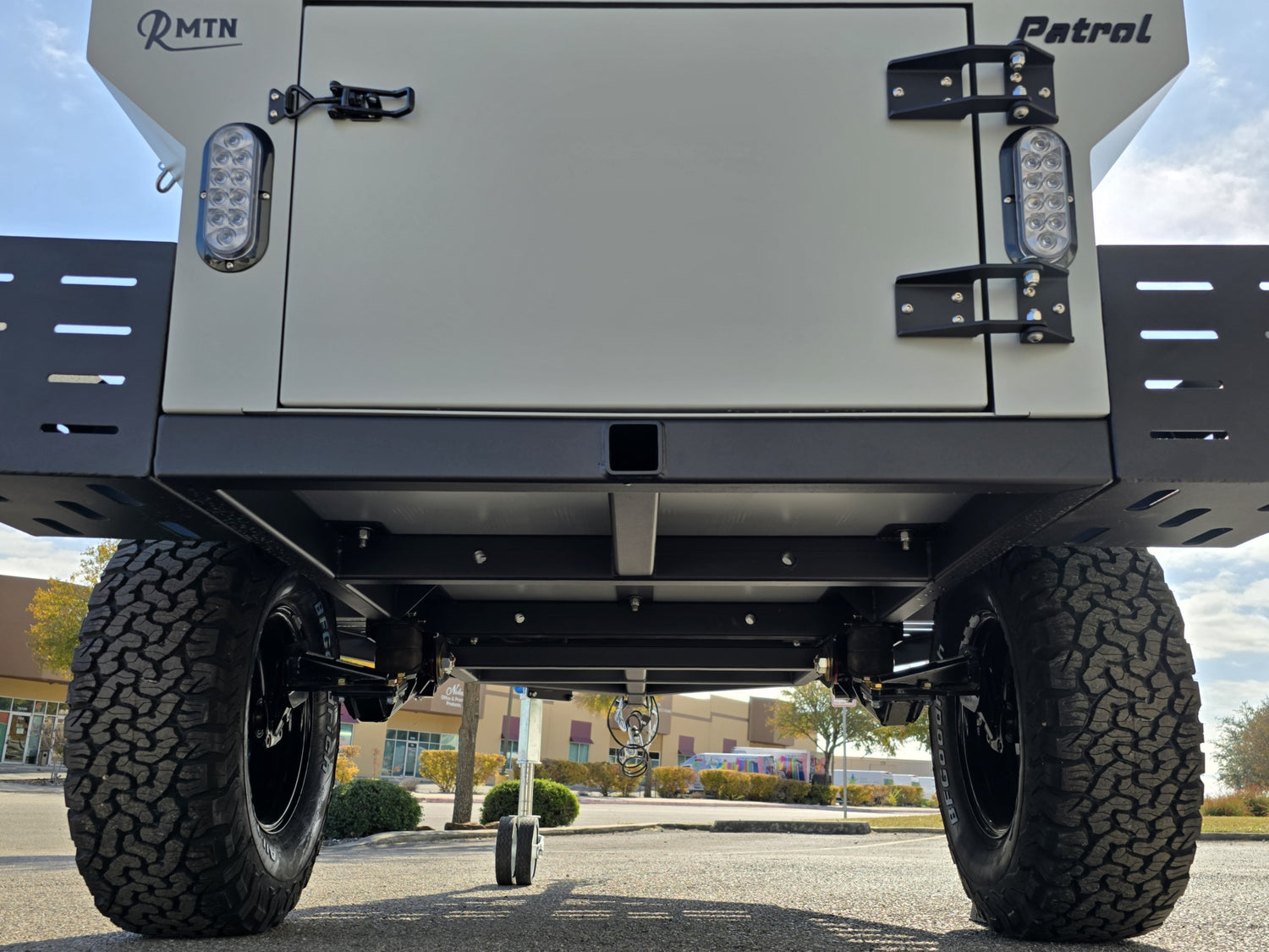 SALE PENDING! 2025 Rustic Mountain Overland Patrol XC - SHOW DEMO SALE!!