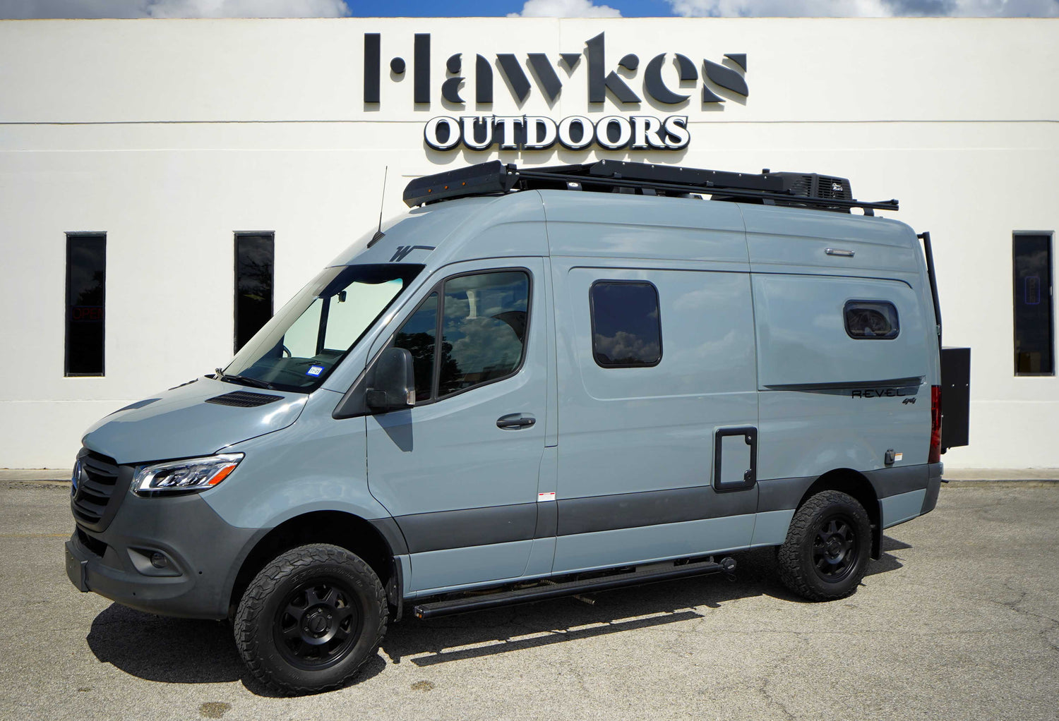 NEW ARRIVAL!! 2022 Winnebago Revel - Preowned