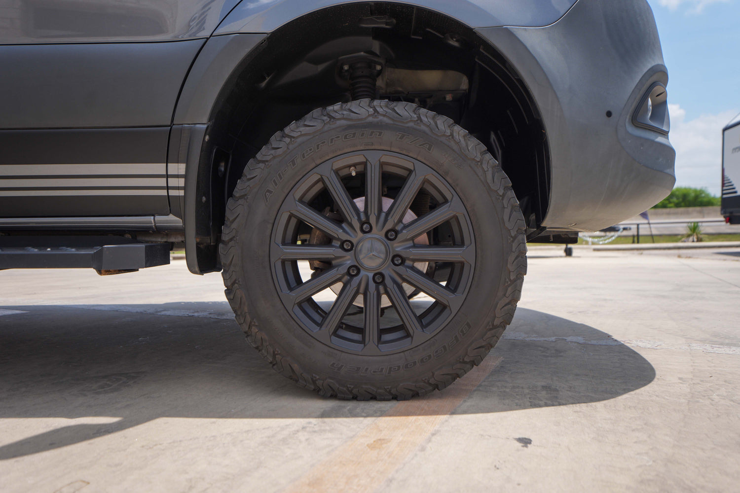 2023 Storyteller Overland Stealth Mode 4x4 - Preowned