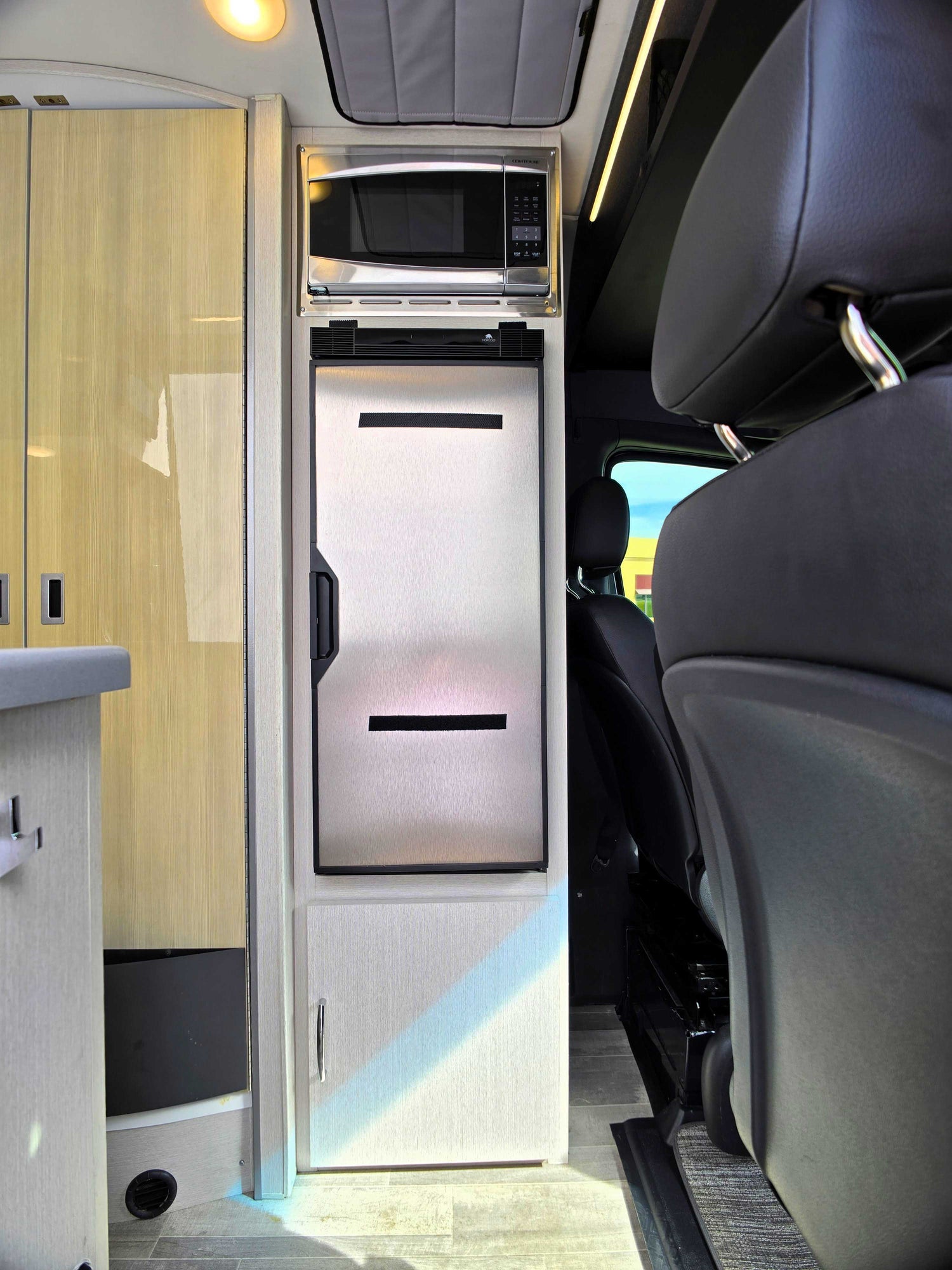 2023 Thor Sanctuary 19P - Preowned