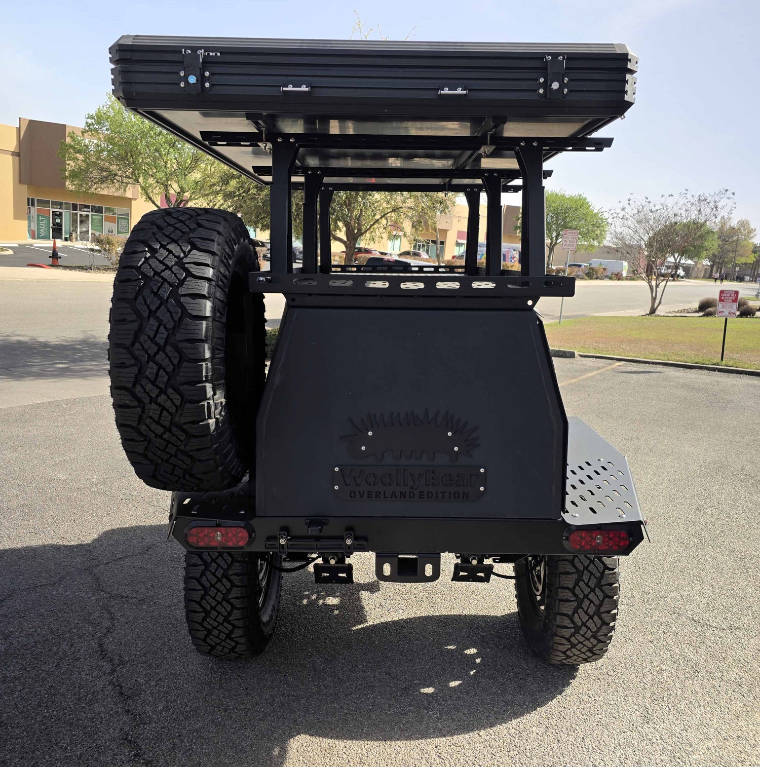 ¡¡VENDIDO!! Tráiler terrestre del oso lanudo de TAXA