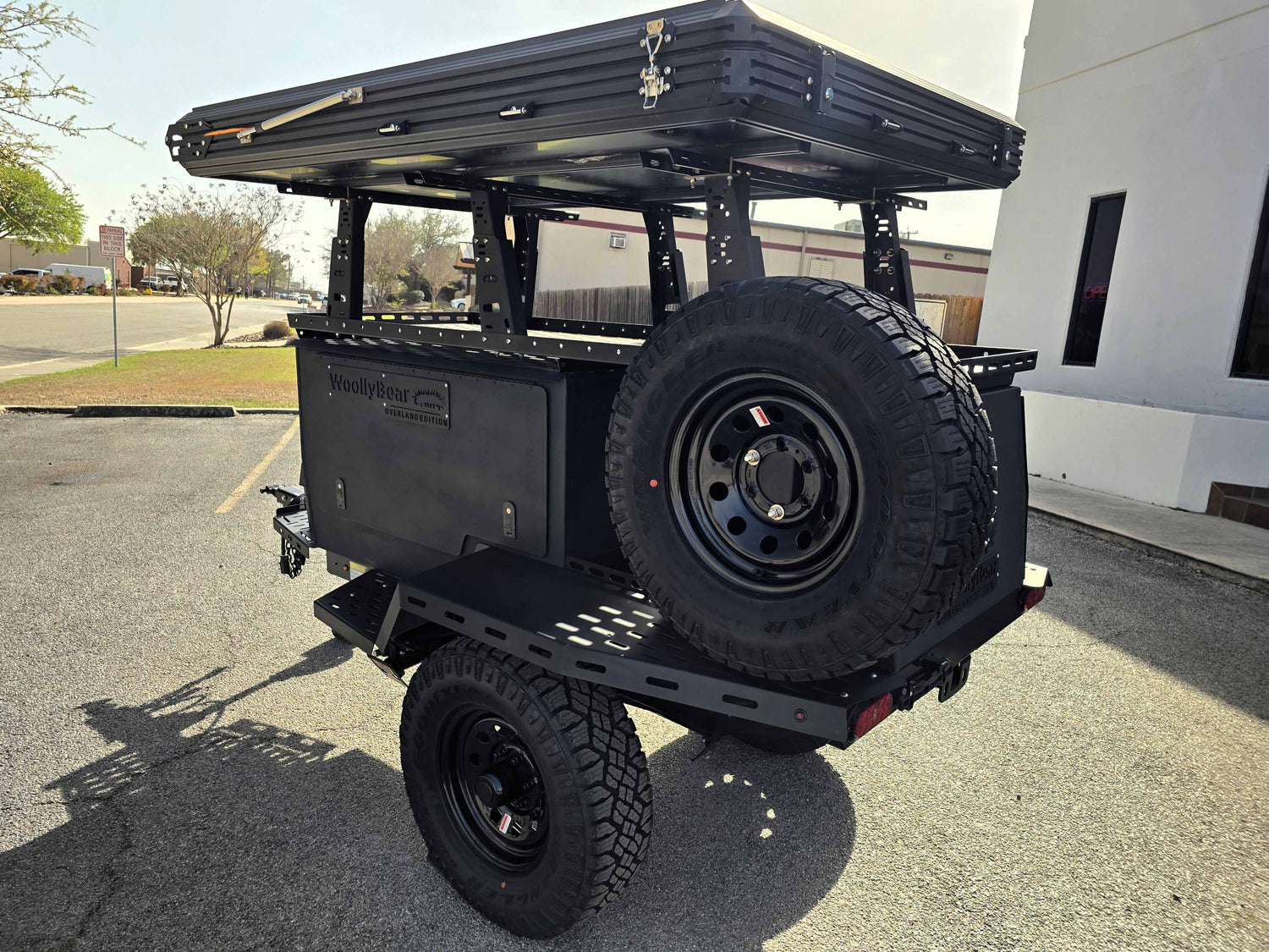 ¡¡VENDIDO!! Tráiler terrestre del oso lanudo de TAXA