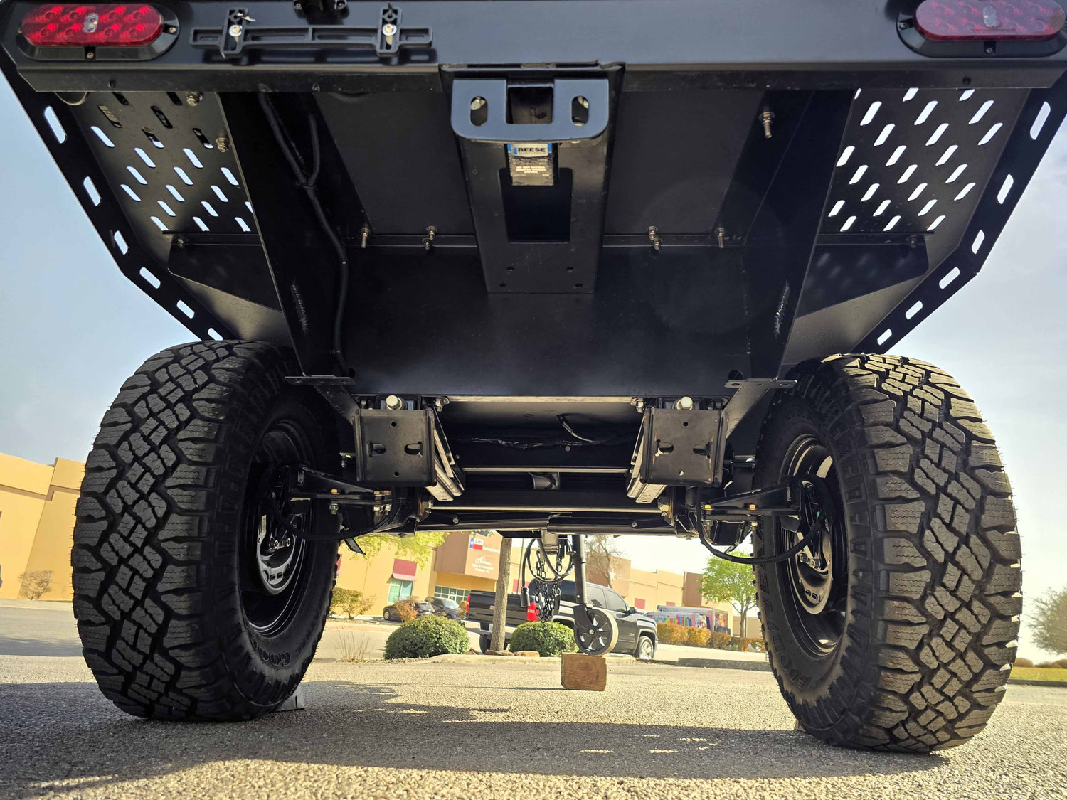 ¡¡VENDIDO!! Tráiler terrestre del oso lanudo de TAXA