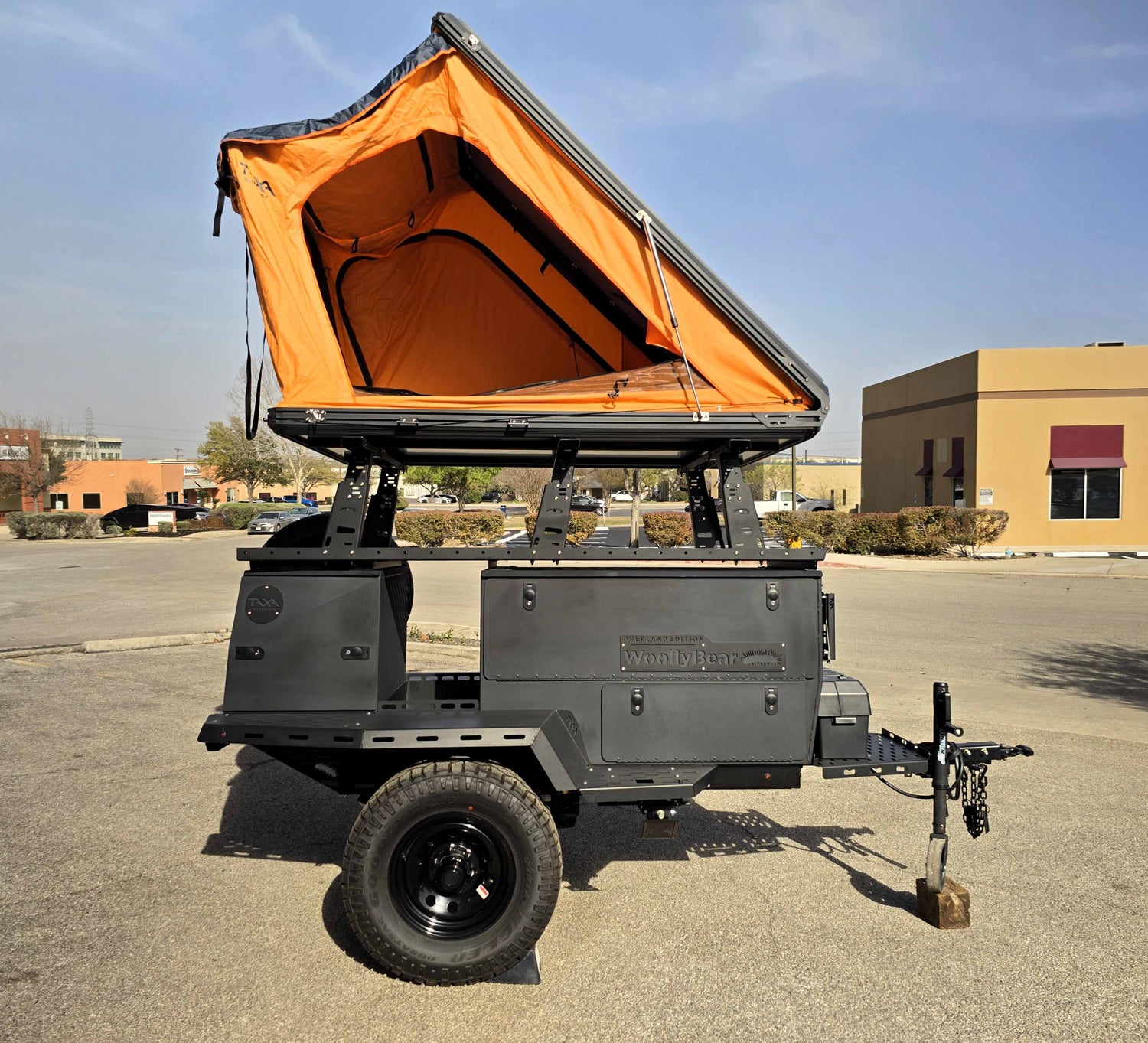 ¡¡VENDIDO!! Tráiler terrestre del oso lanudo de TAXA