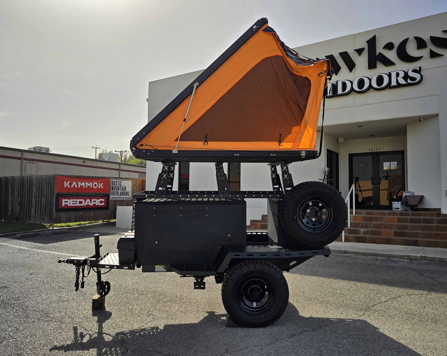 ¡¡VENDIDO!! Tráiler terrestre del oso lanudo de TAXA