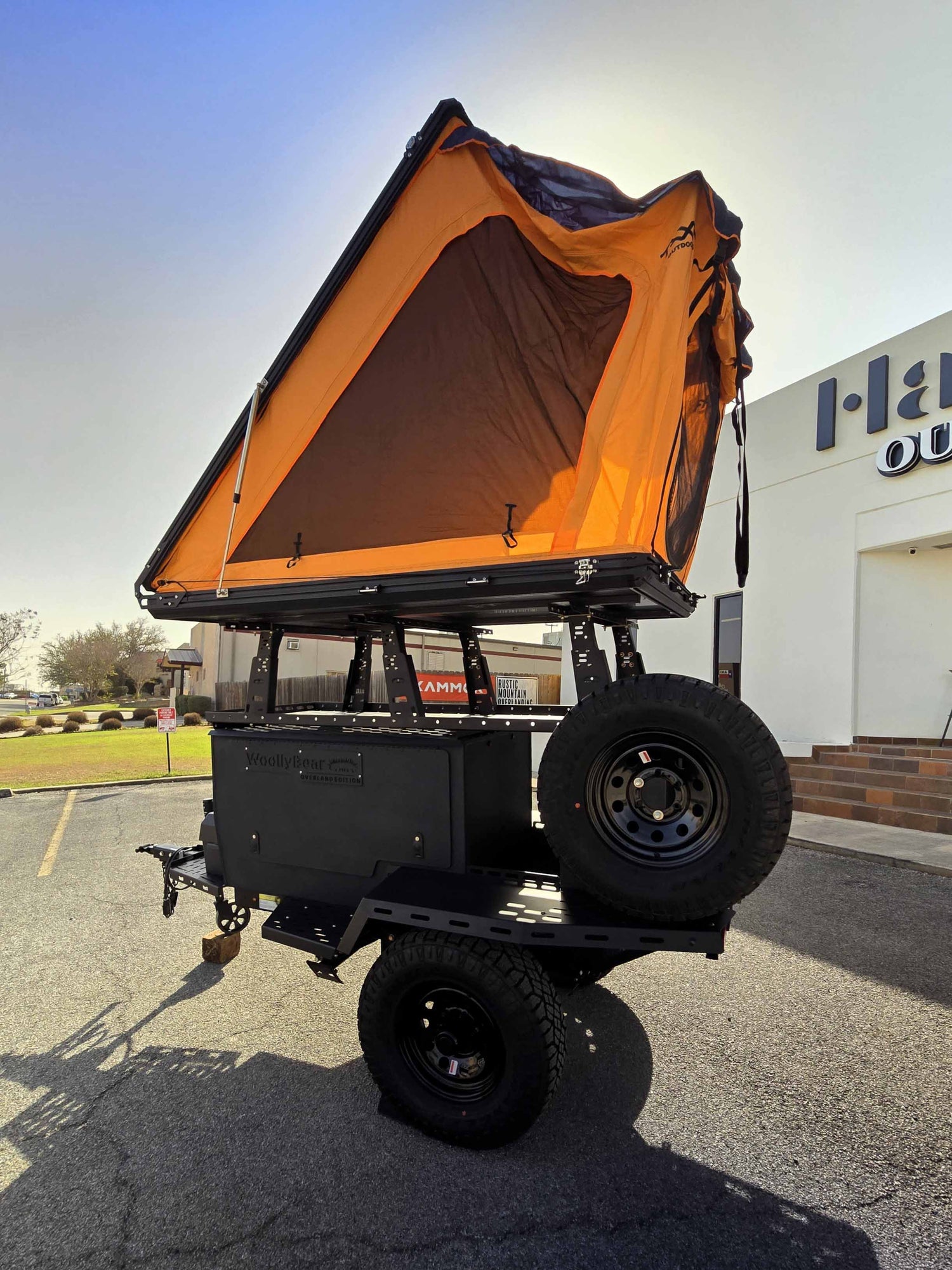 ¡¡VENDIDO!! Tráiler terrestre del oso lanudo de TAXA