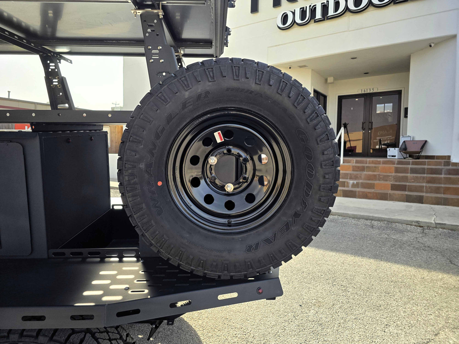 ¡¡VENDIDO!! Tráiler terrestre del oso lanudo de TAXA