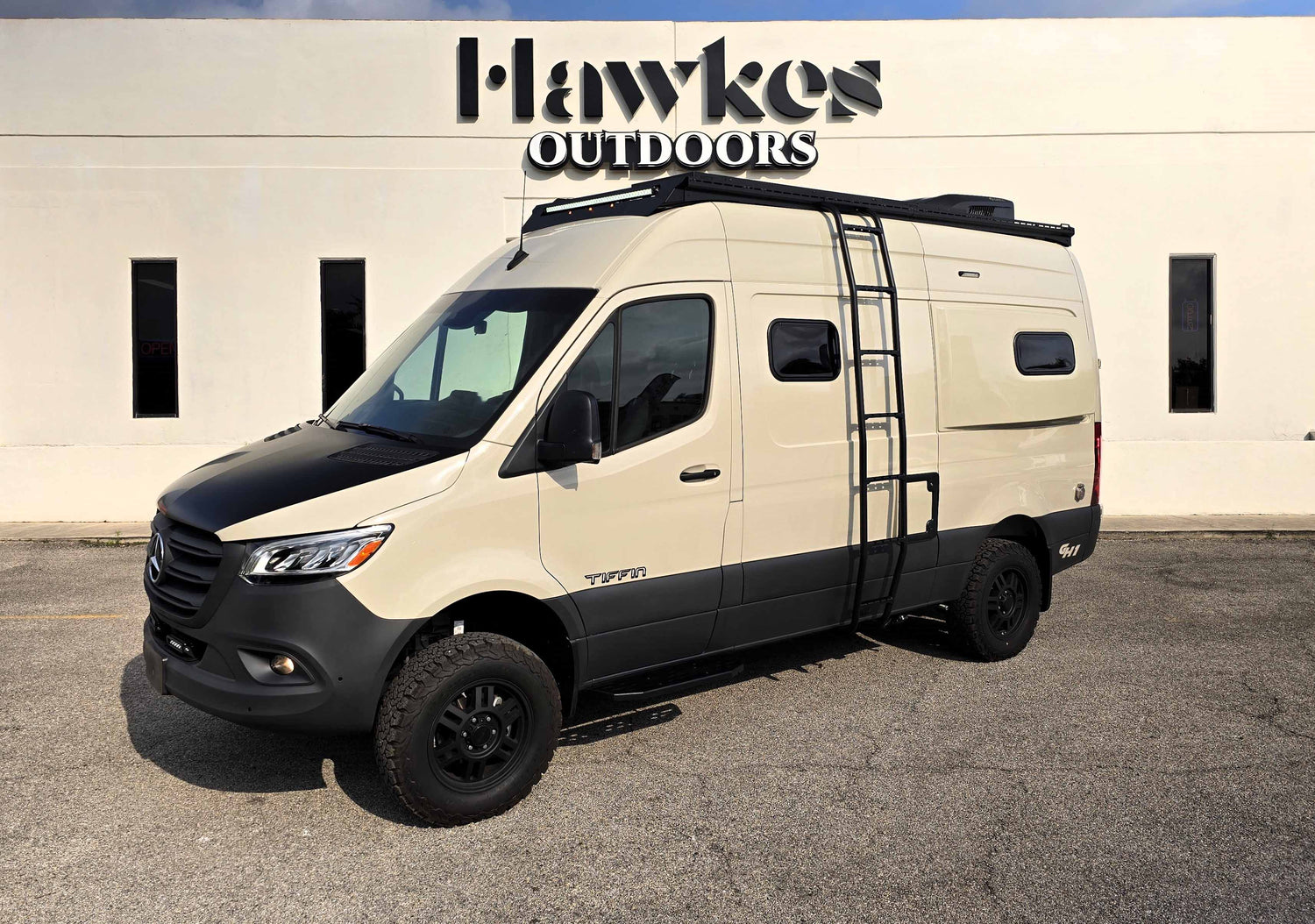 2026 Tiffin GH1 Adventure Bar Starlink Mini Pro. Over $13,000 in Options Included