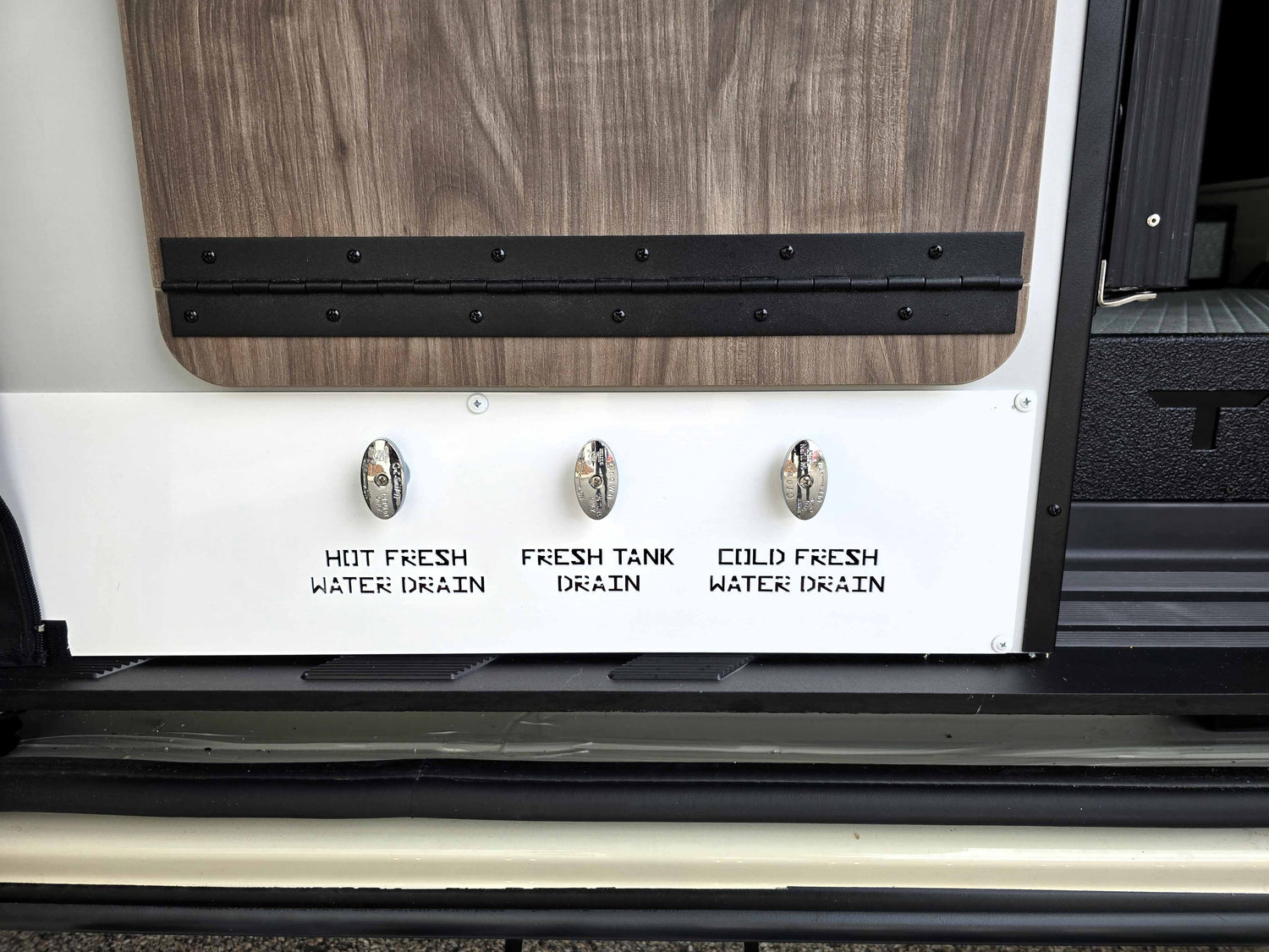 2026 Tiffin GH1 Adventure Bar Starlink Mini Pro.  Over $13,000 in Options Included
