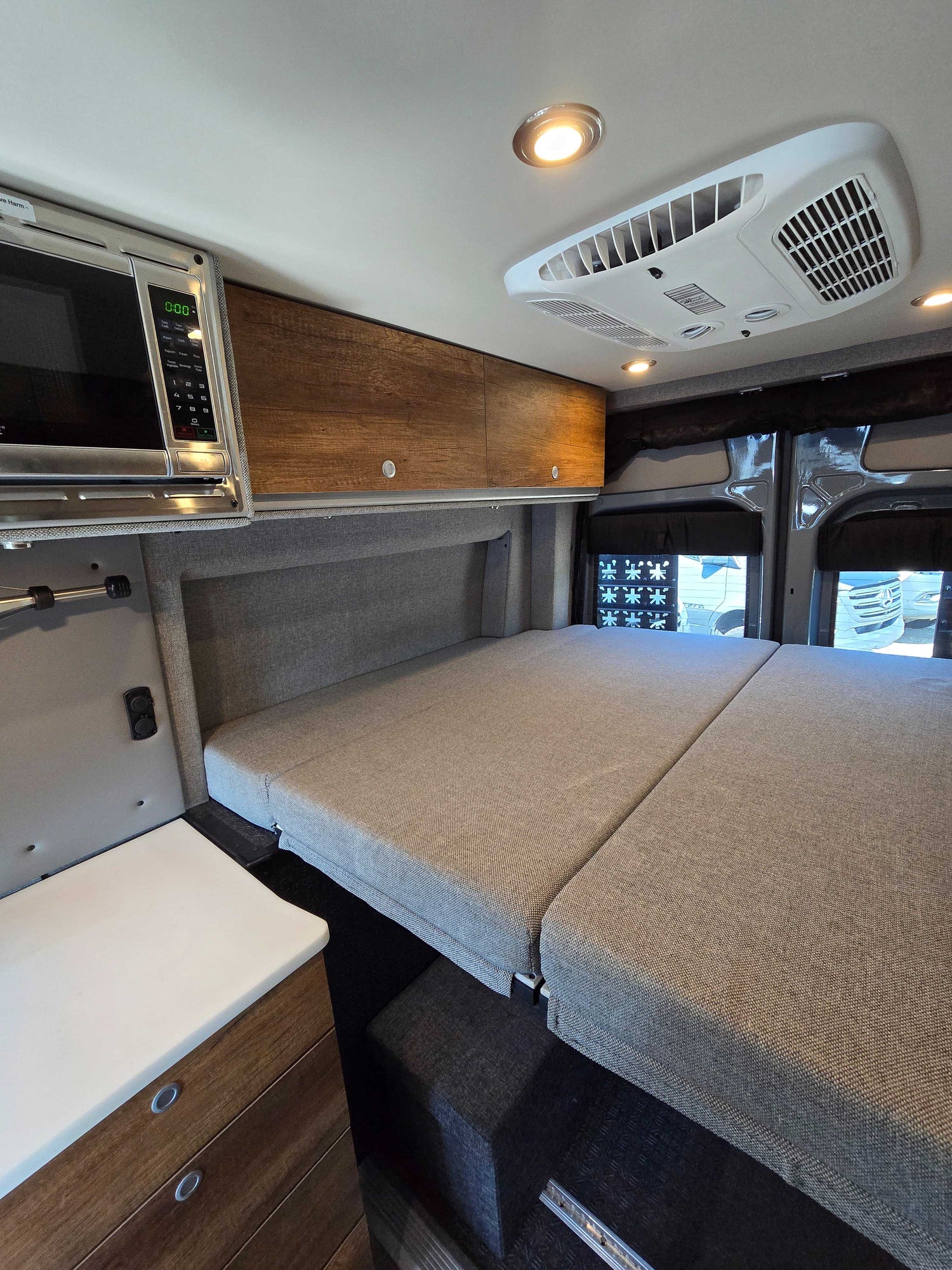 DEAL PENDING! 2022 STORYTELLER OVERLAND STEALTH OG - Preowned