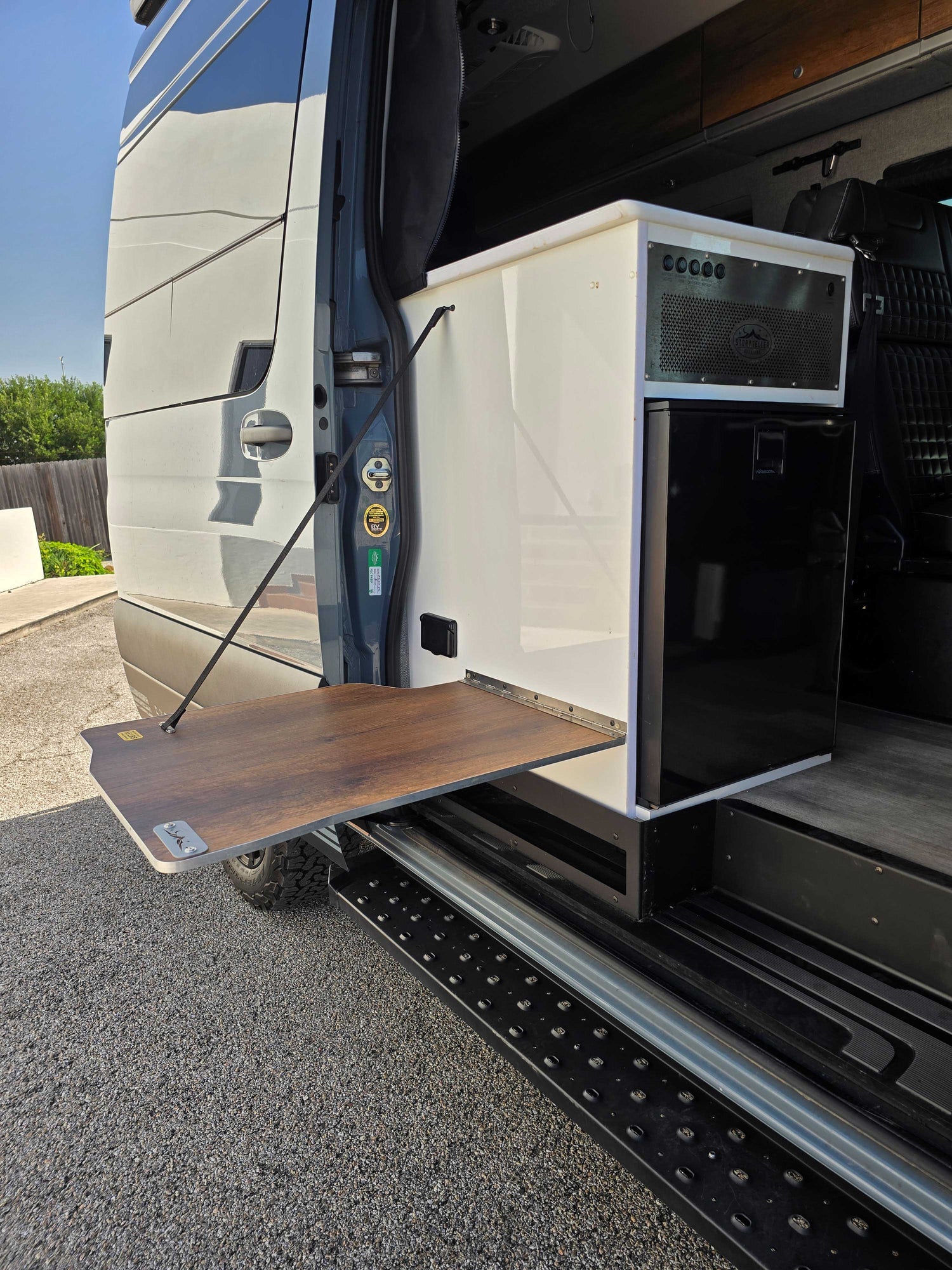 DEAL PENDING! 2022 STORYTELLER OVERLAND STEALTH OG - Preowned