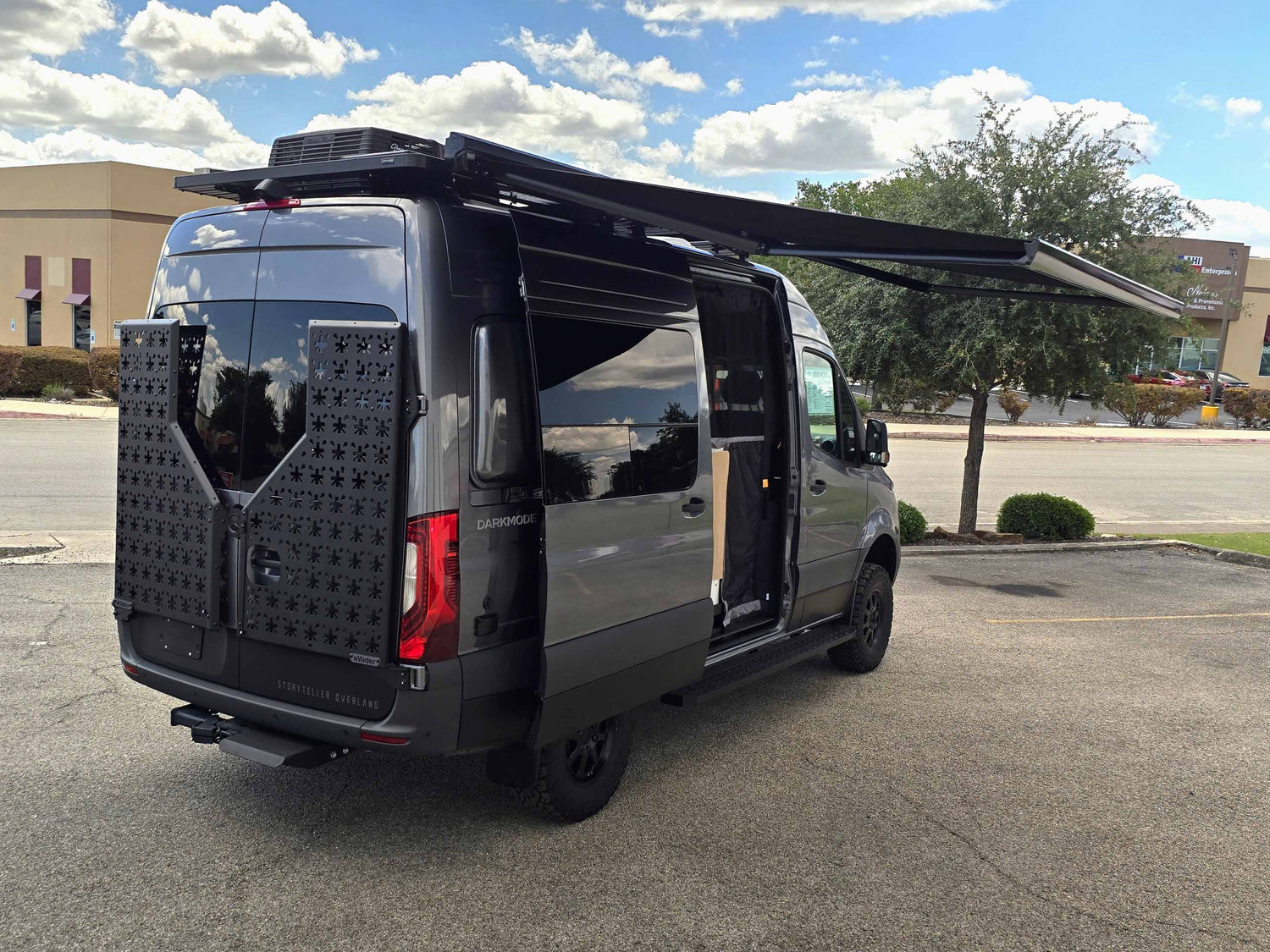 SOLD! 2025 STORYTELLER DARK MODE XO