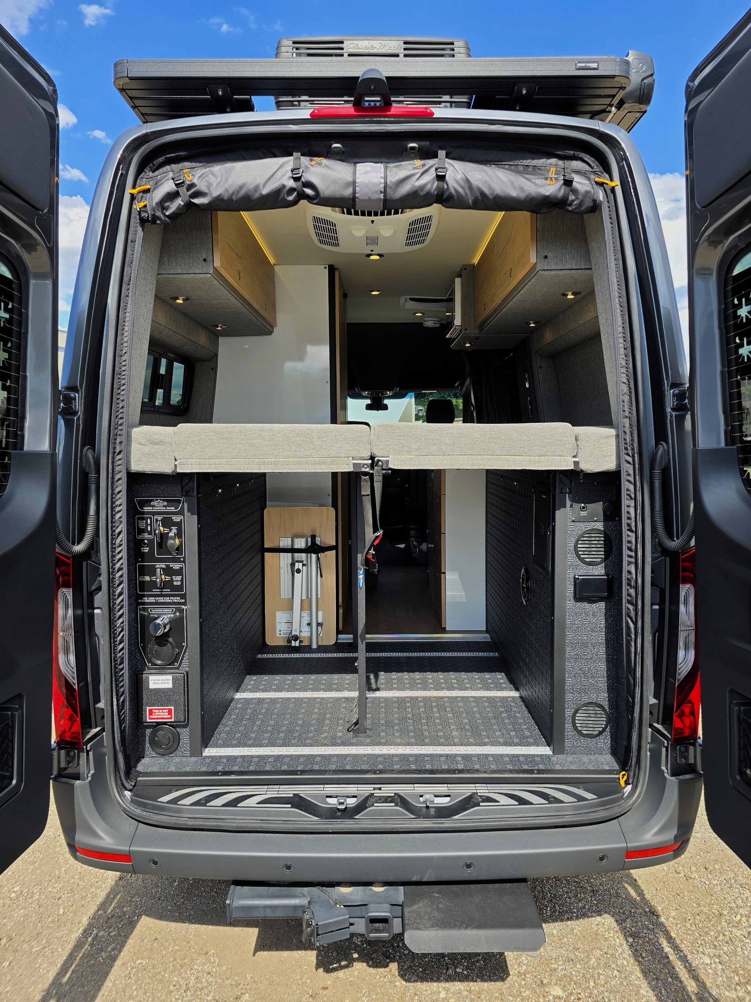 SOLD! 2025 STORYTELLER DARK MODE XO