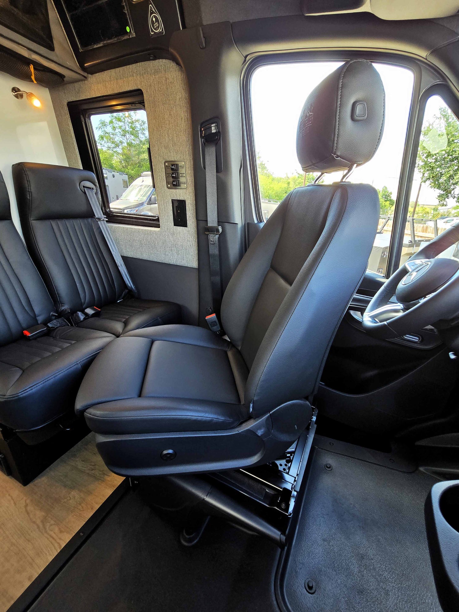 SOLD! 2025 STORYTELLER DARK MODE XO