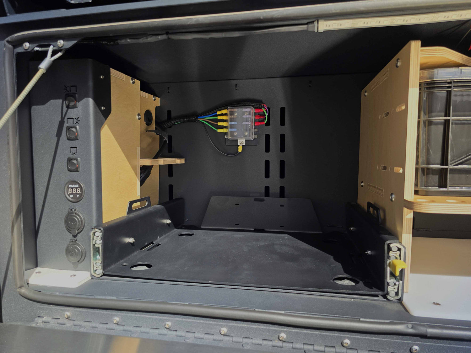 2025 Taxa Woolly Bear Overland EVO