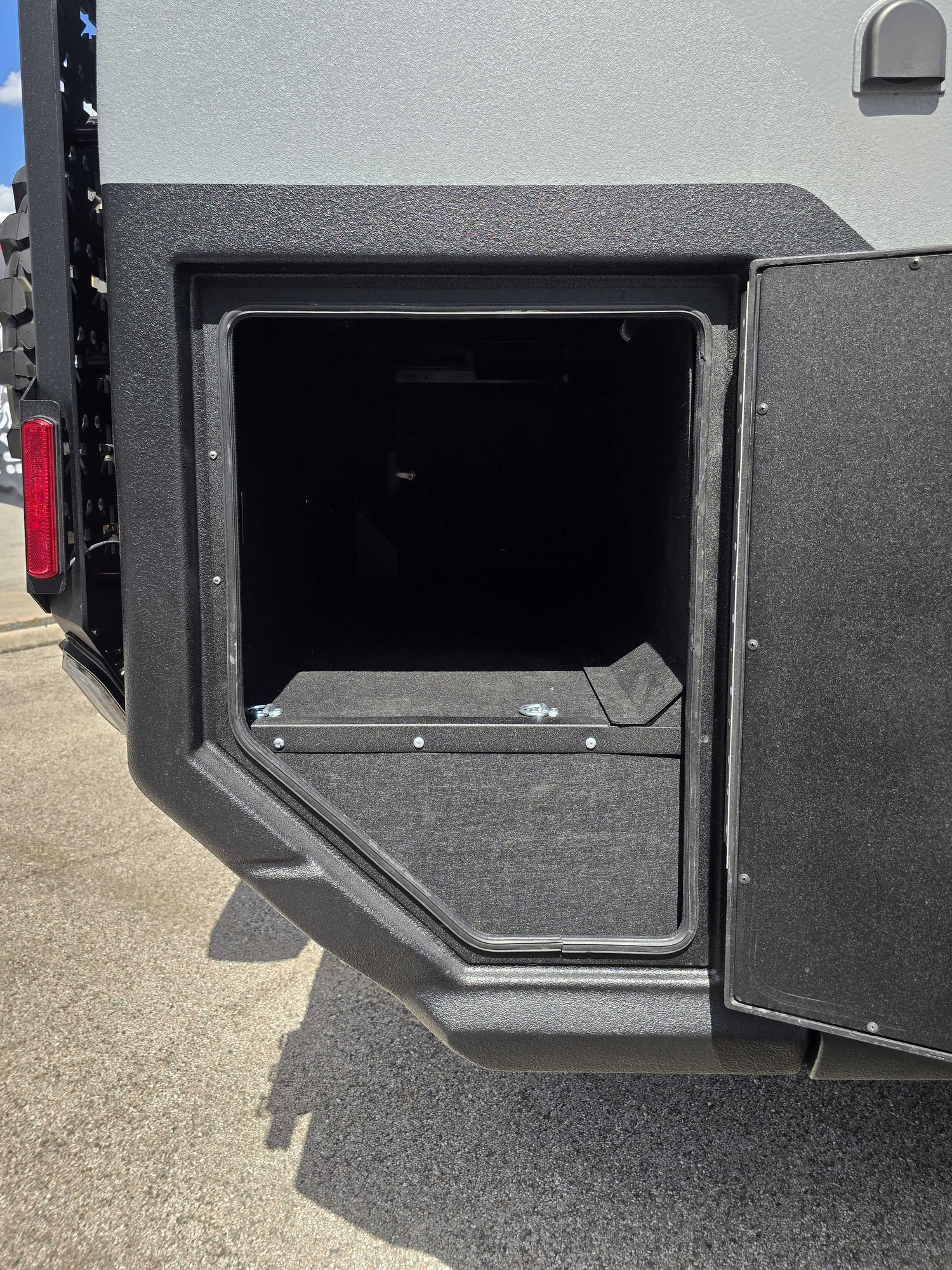 2025 STORYTELLER OVERLAND GXV HILT CEMENT