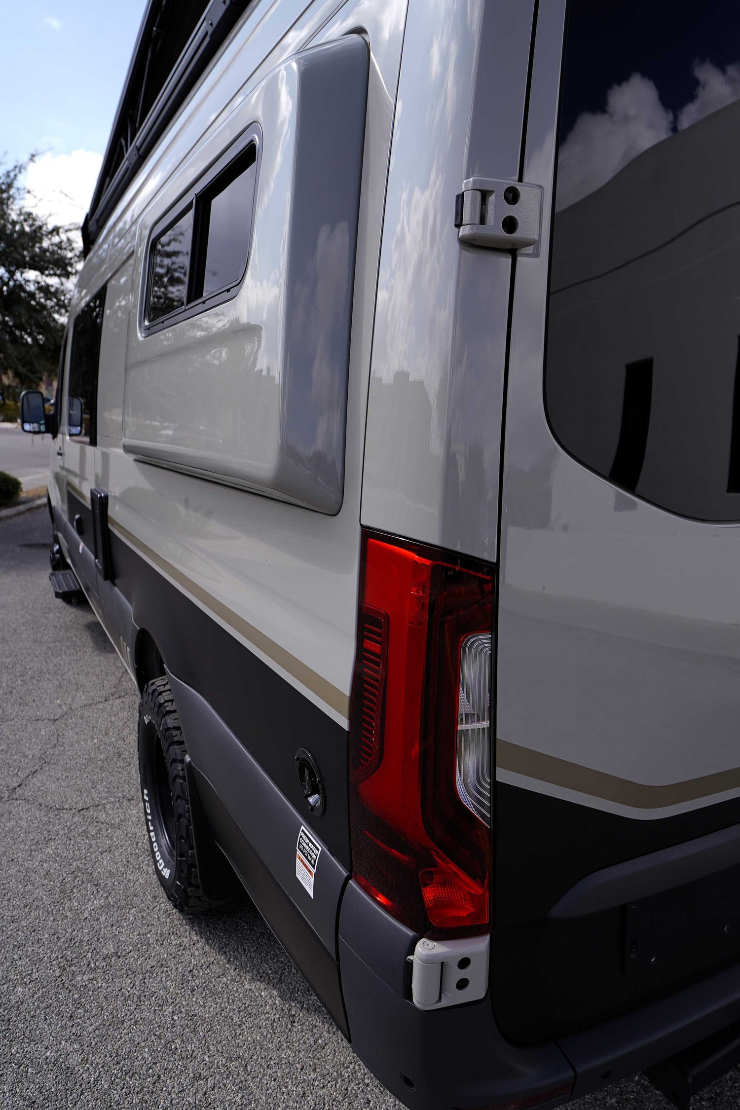 DEAL PENDING! 2025 Storyteller Overland Crew Mode 170