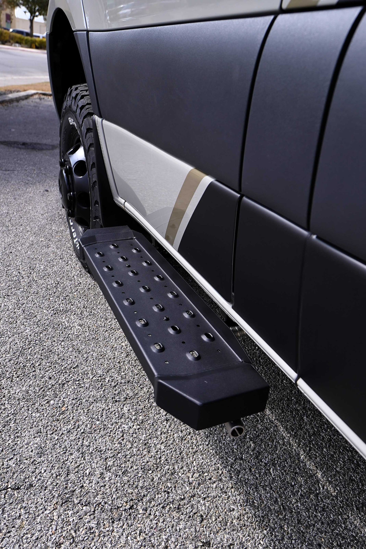 DEAL PENDING! 2025 Storyteller Overland Crew Mode 170