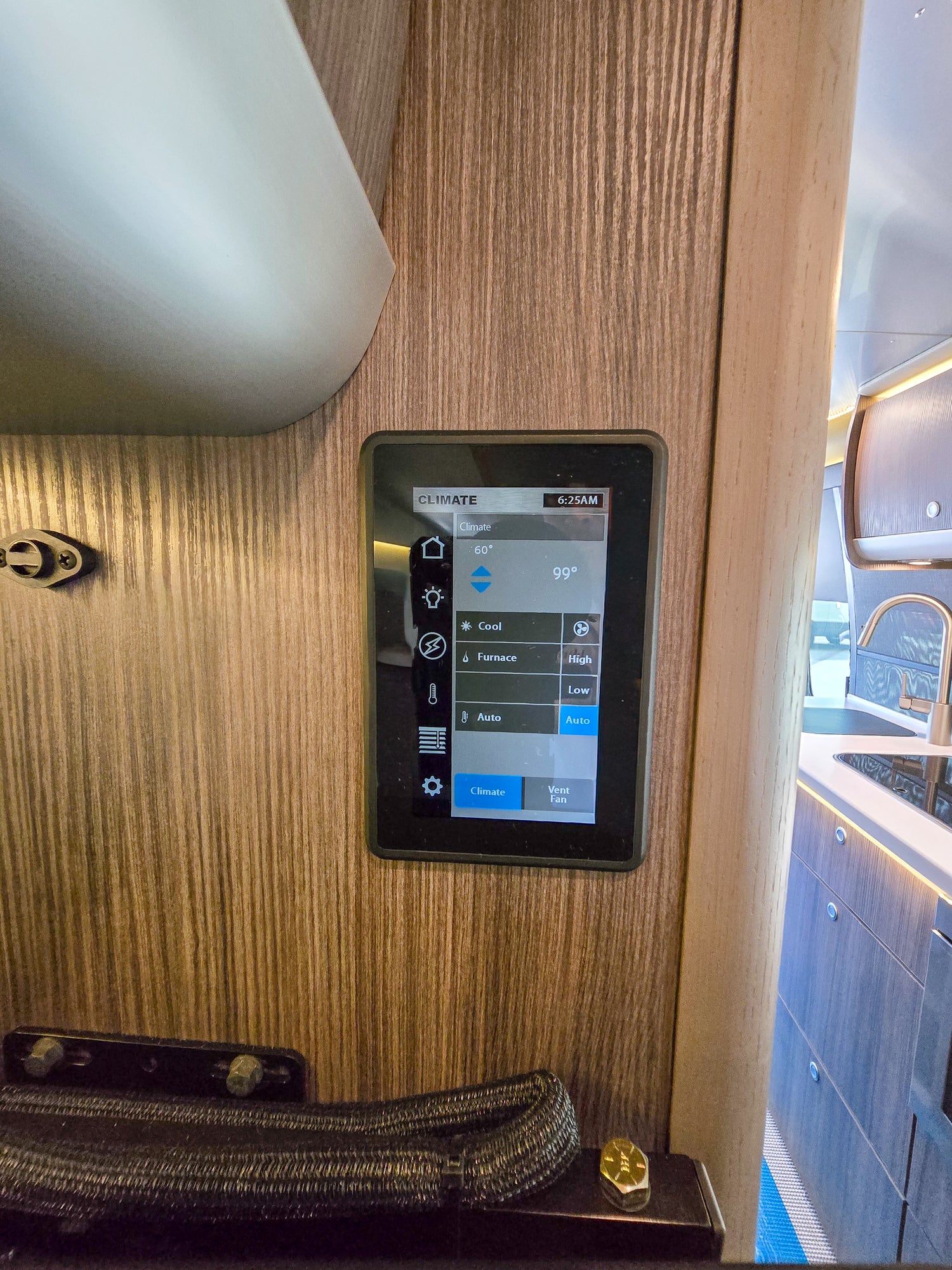 DEAL PENDING! 2021 Airstream Interstate M-24GT - Preowned