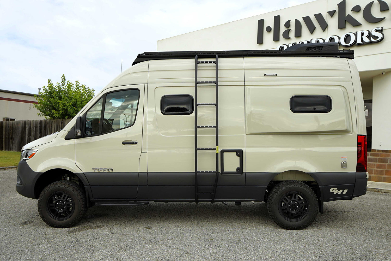 2026 Tiffin GH1 Adventure Bar Starlink Mini Pro, Upgraded Battery System, and Upgraded Audio
