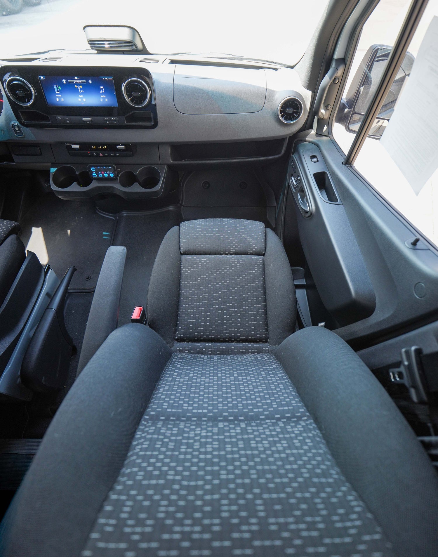 2025 Mercedes Sprinter 2500 - Preowned