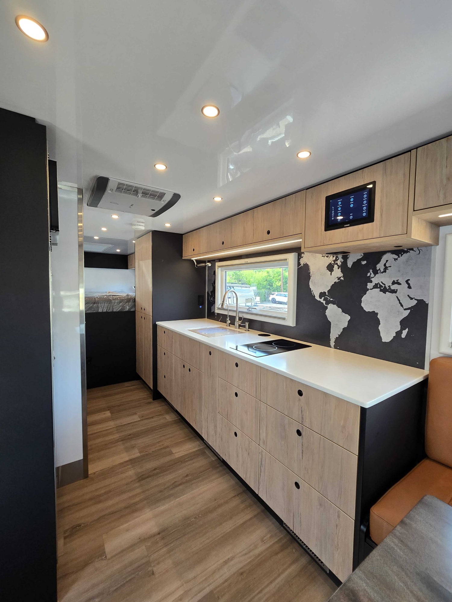 2025 Stoyteller Overland GXV EPIC