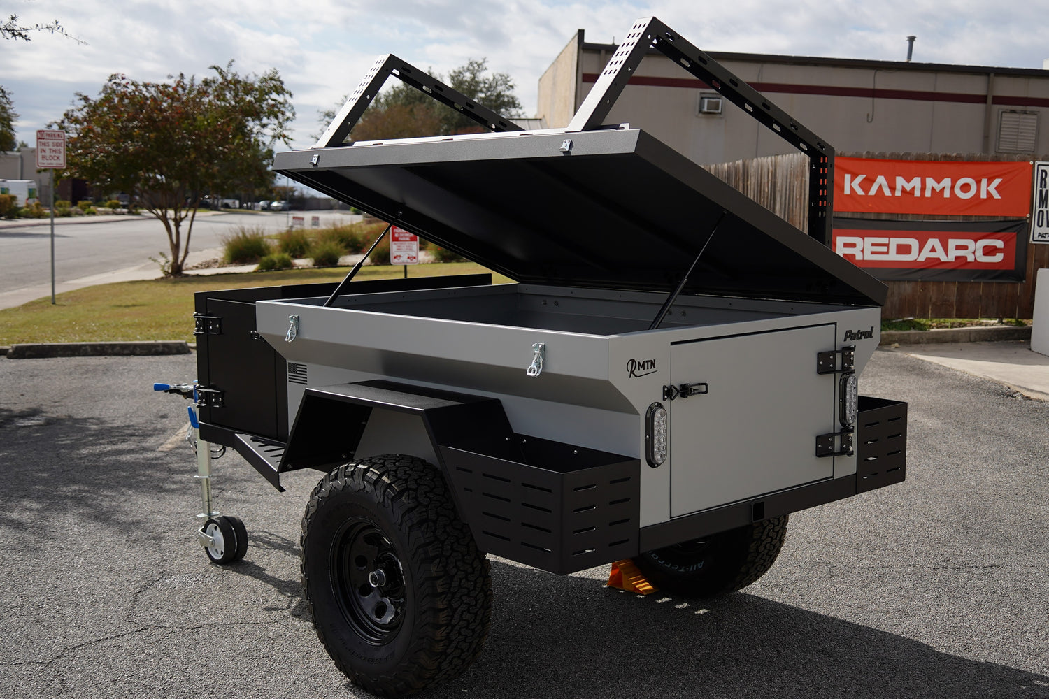 SOLD!!! 2025 Rustic Mountain Overland Patrol XCT