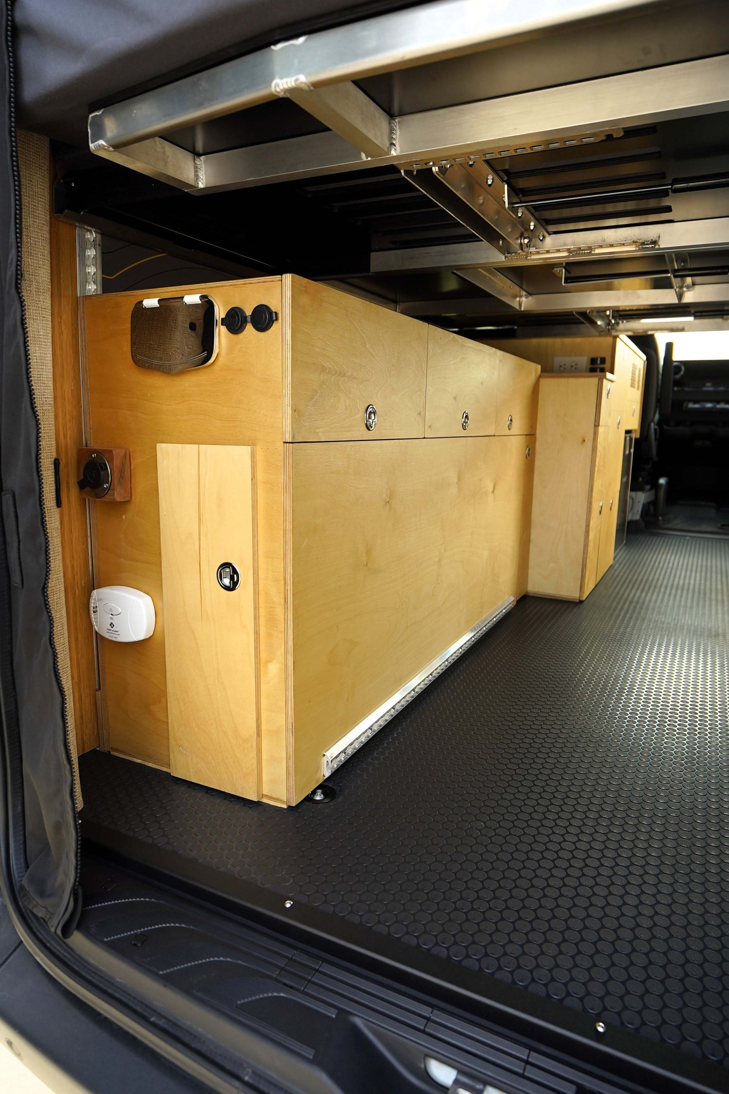 2021 Mercedes Adventure - Preowned