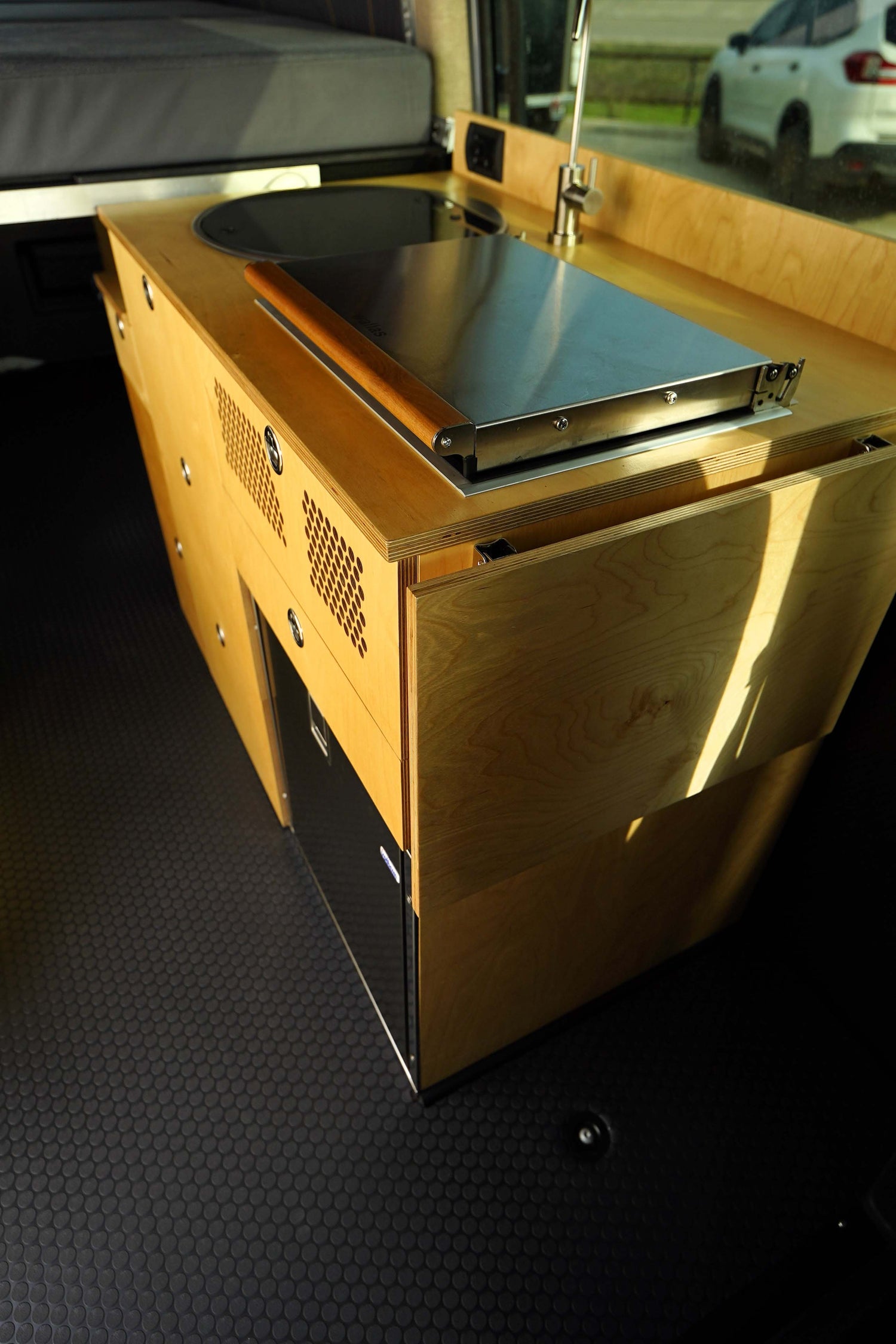 2021 Mercedes Adventure - Preowned