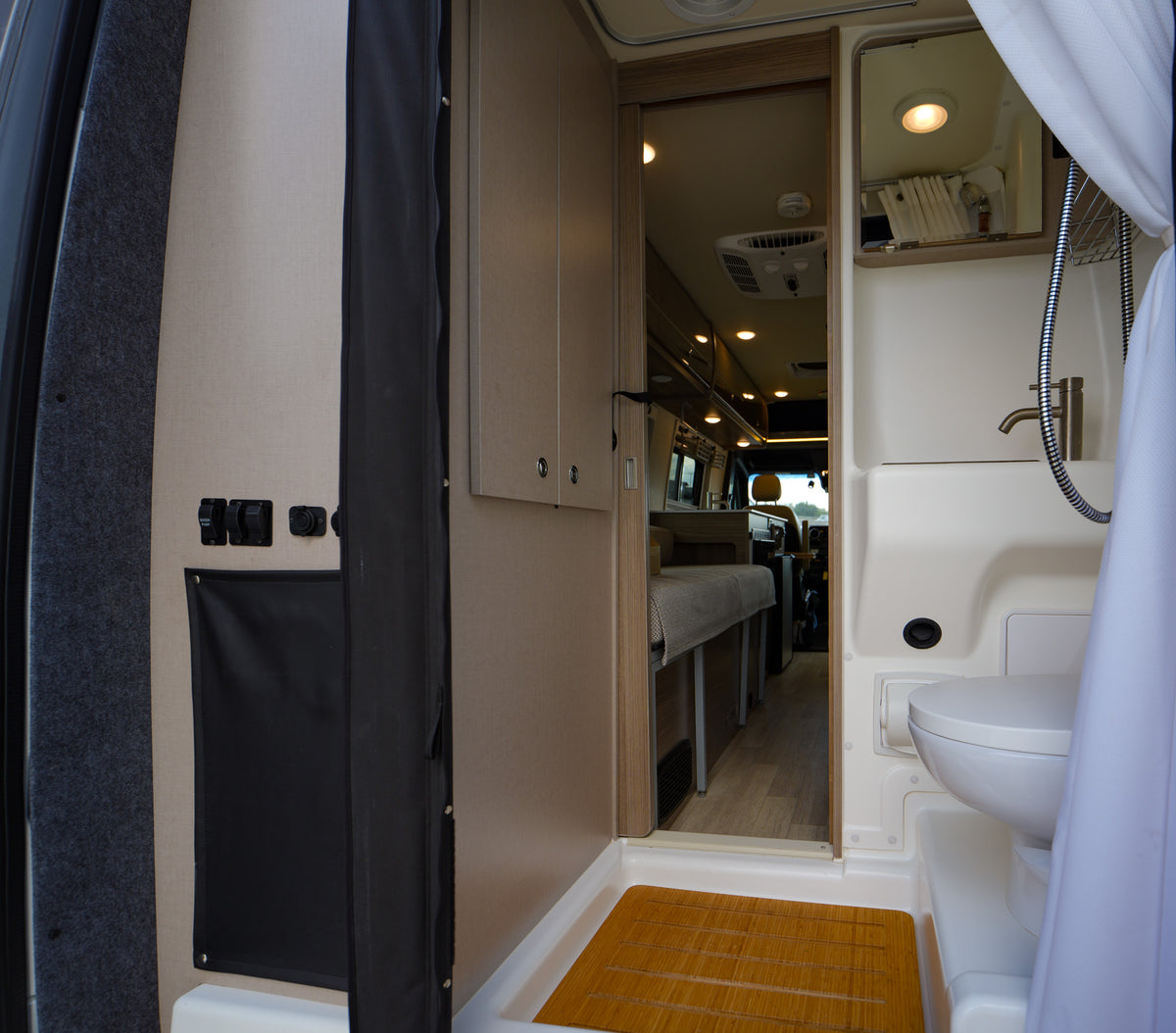 2020 Winnebago Boldt 4x4 - Preowned