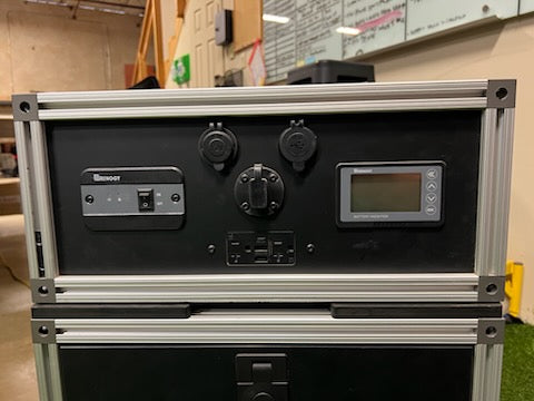 ¡¡OFERTA DE RASGUÑOS Y ABOLLADAS!! Caja de almacenamiento de engranajes Dirtbox con caja de batería/inversor