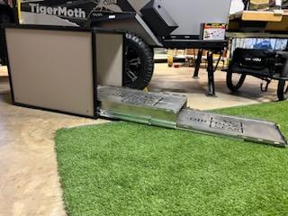 SCRATCH & DENT SALE!! Dirtbox Gear Fridge Slide