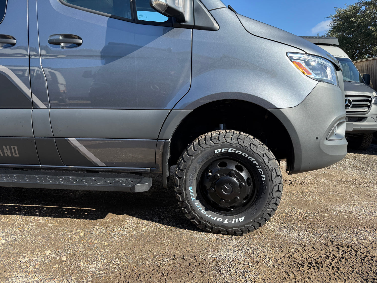 2025 Storyteller Overland Crew Mode 170