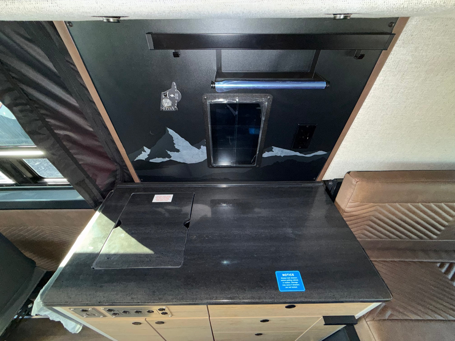 2025 Storyteller Overland Crew Mode 170