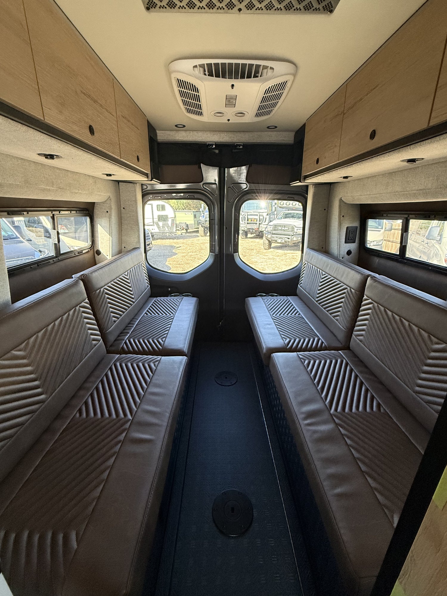 2025 Storyteller Overland Crew Mode 170