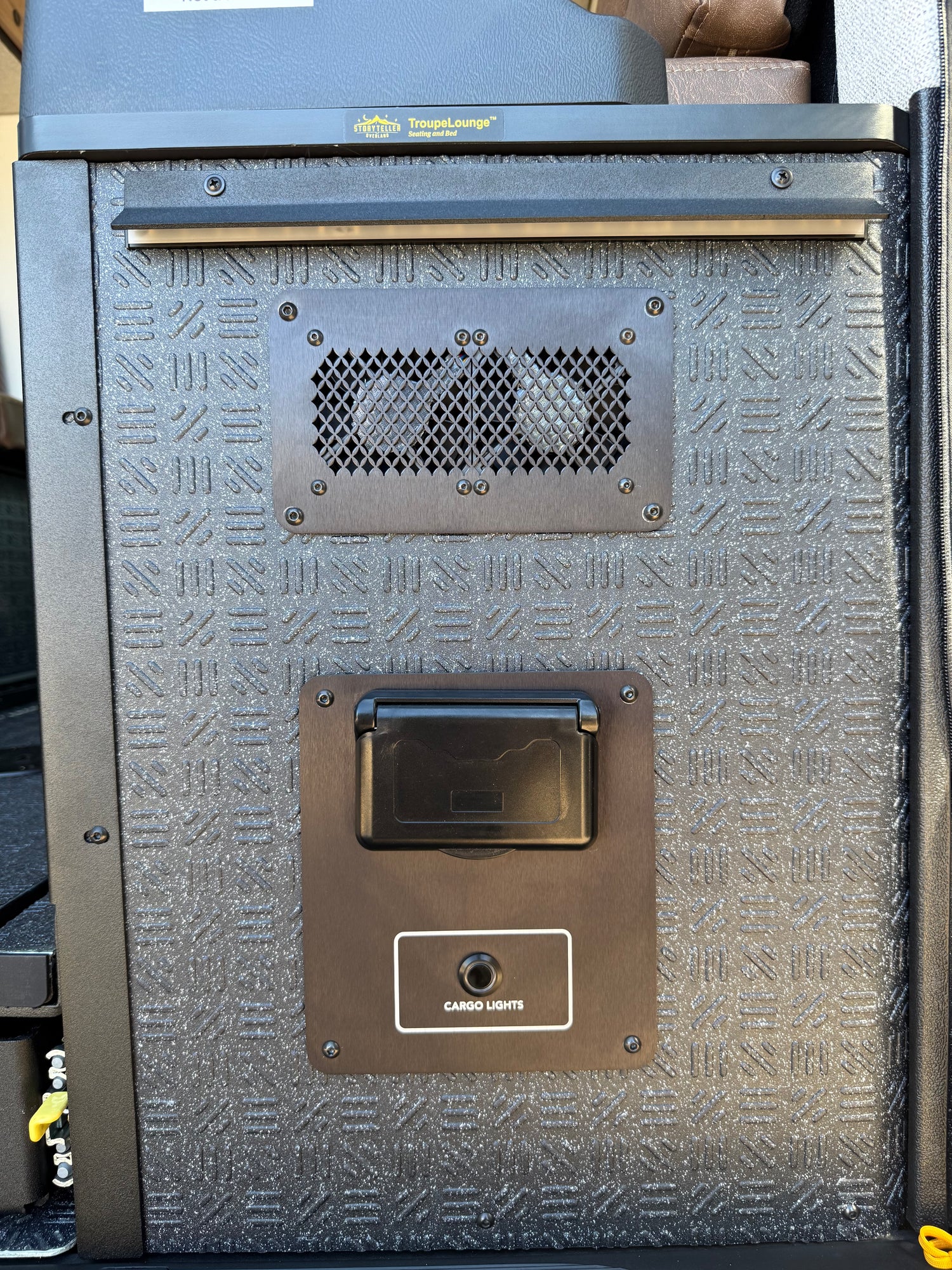 2025 Storyteller Overland Crew Mode 170