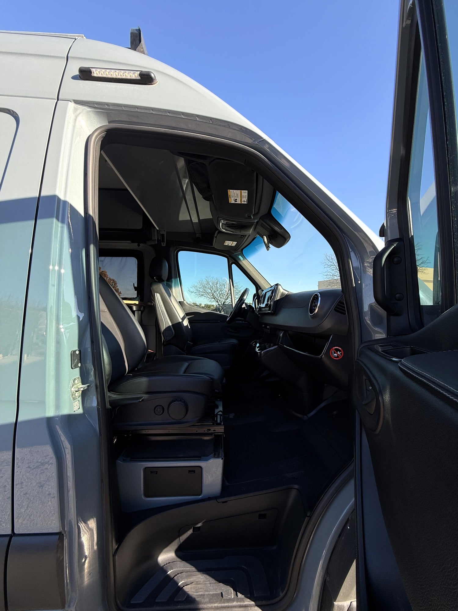 2022 Winnebago Revel 44E - Preowned