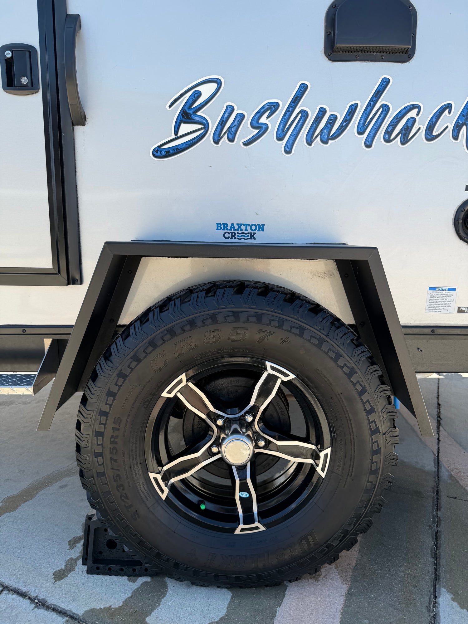 2021 Braxton Creek Bushwacker 10FD - Preowned