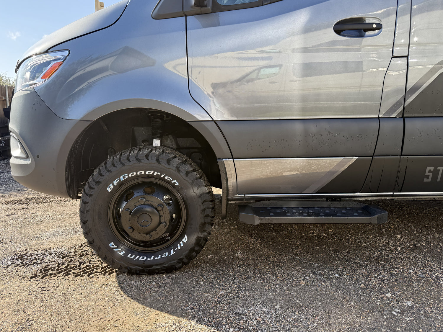 2025 Storyteller Overland Crew Mode 170