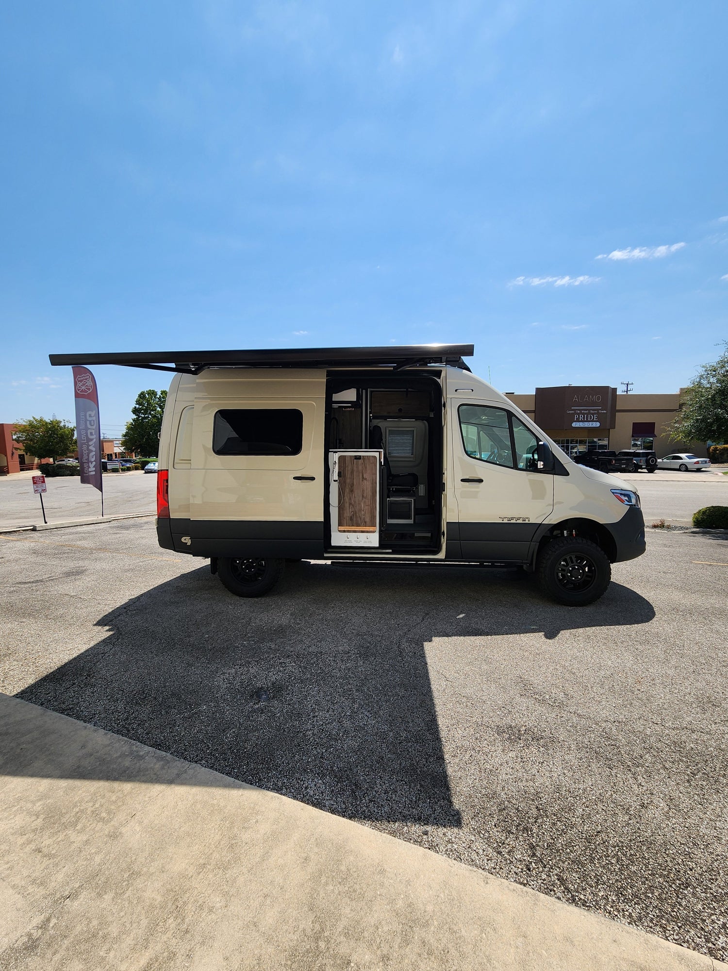 SOLD! 2025 Tiffin GH1