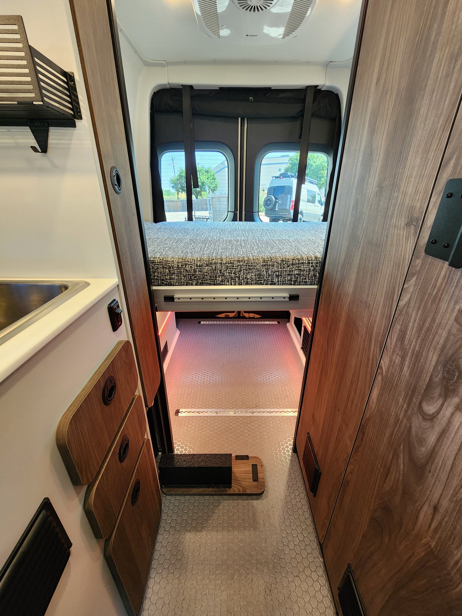 SOLD! 2025 Tiffin GH1