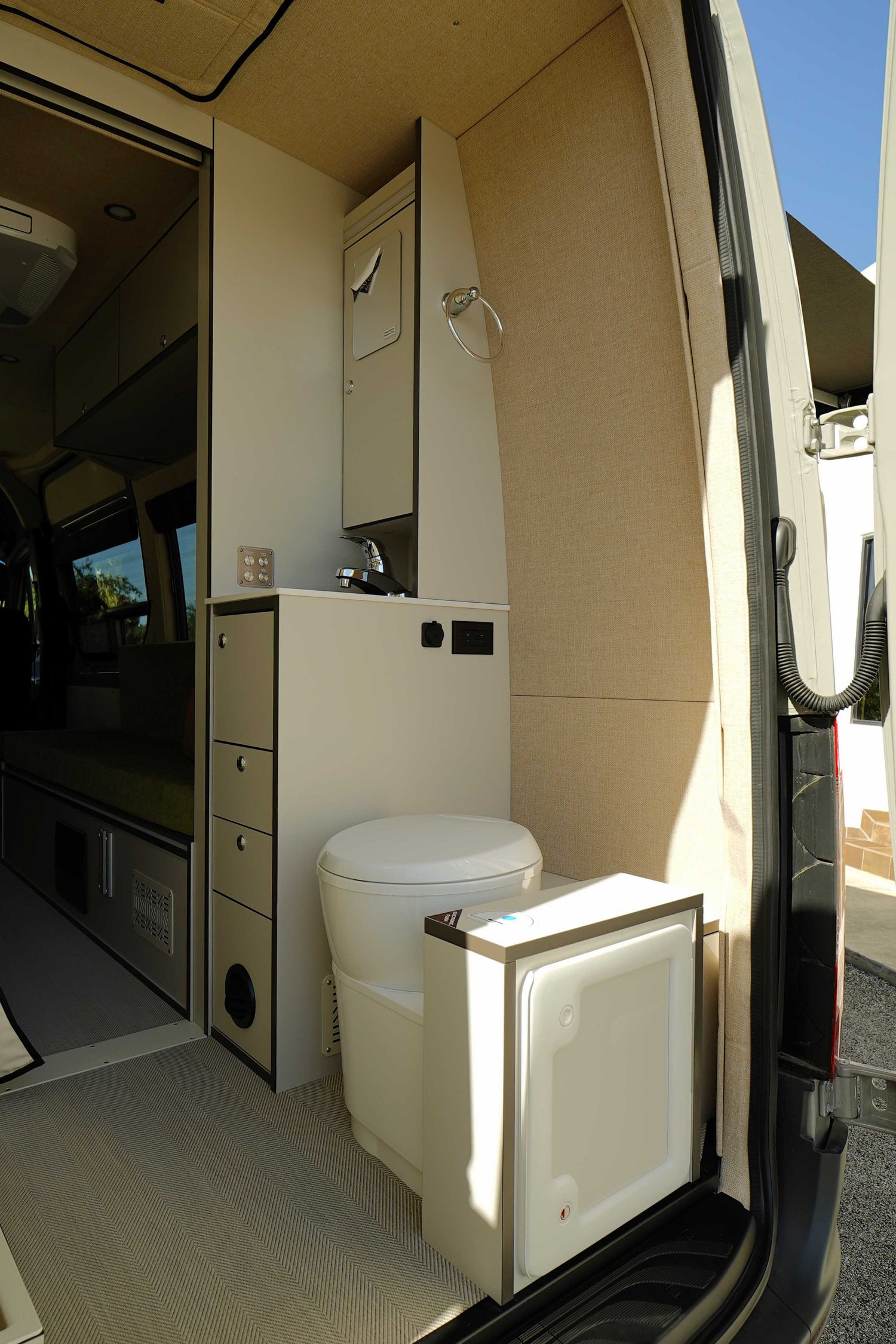 2025 Outside Van Parks Ranger