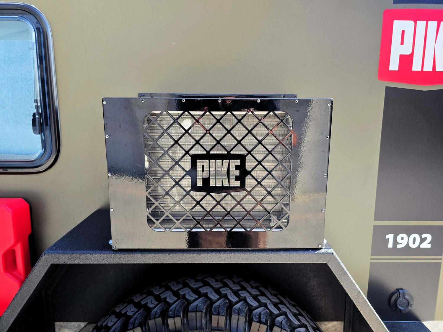 2025 Pike 1902 - Preowned