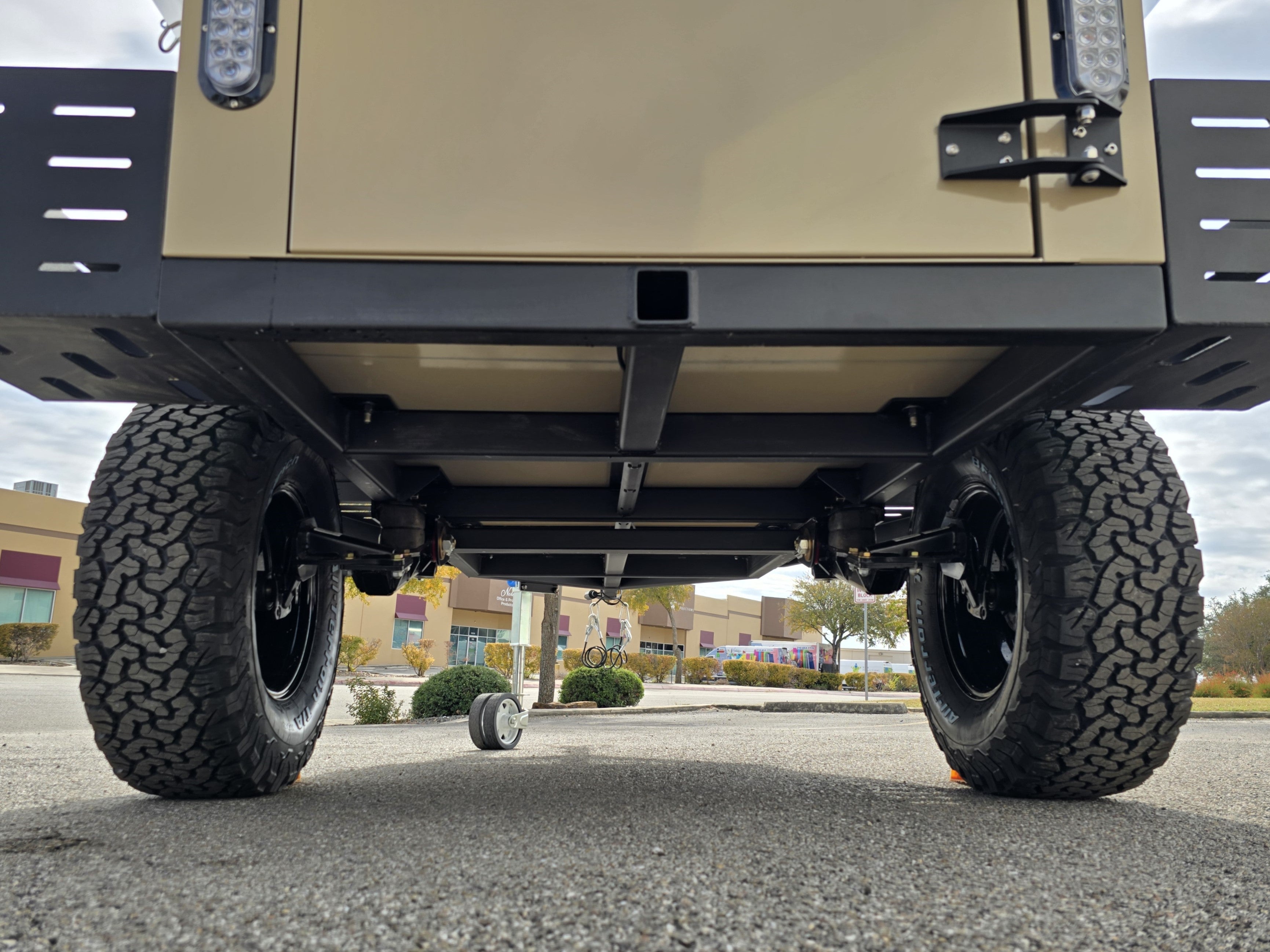 2025 RUSTIC MOUNTAIN OVERLAND PATROL XCT – Hawkes Outdoors