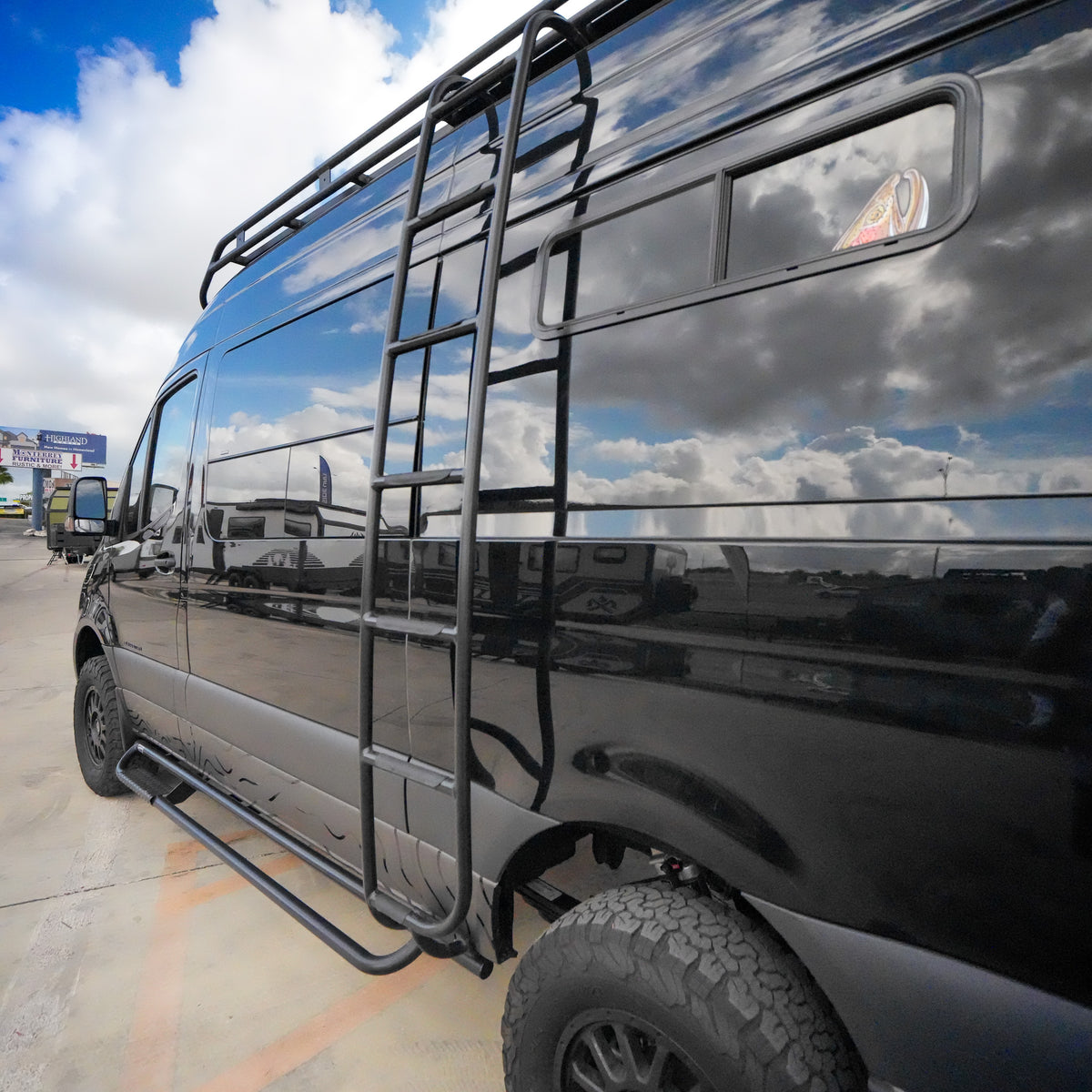 2020 El Kapitan Storymaker - Preowned