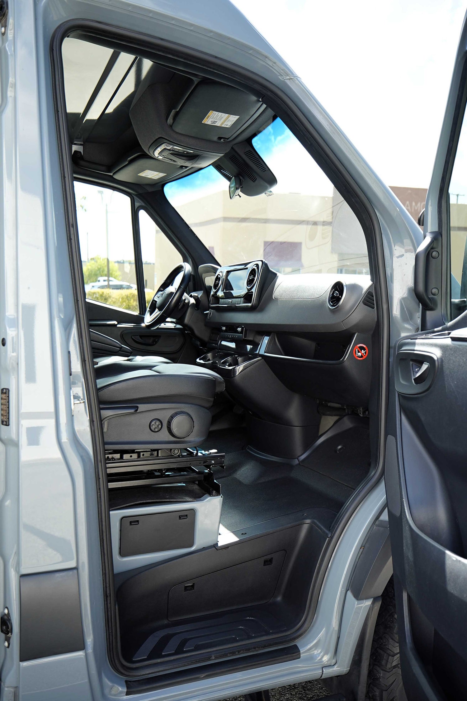 NEW ARRIVAL!! 2022 Winnebago Revel - Preowned