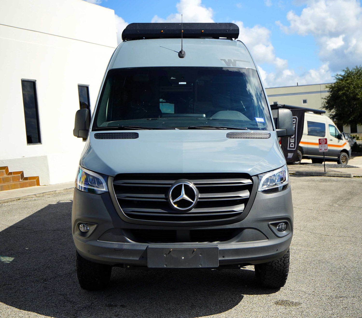 NEW ARRIVAL!! 2022 Winnebago Revel - Preowned
