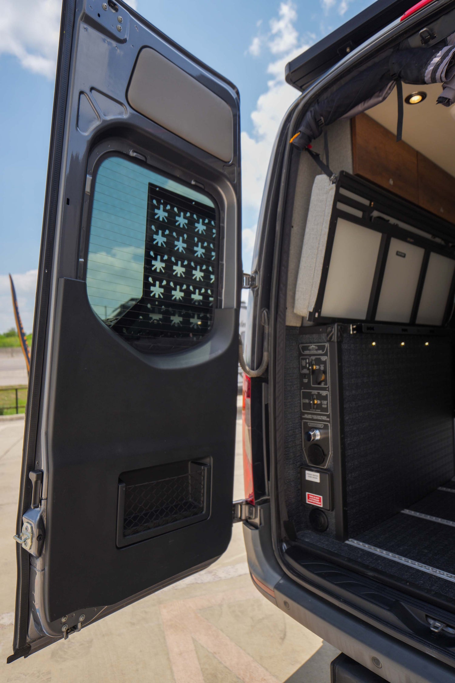 2023 Storyteller Overland Stealth Mode 4x4 - Preowned